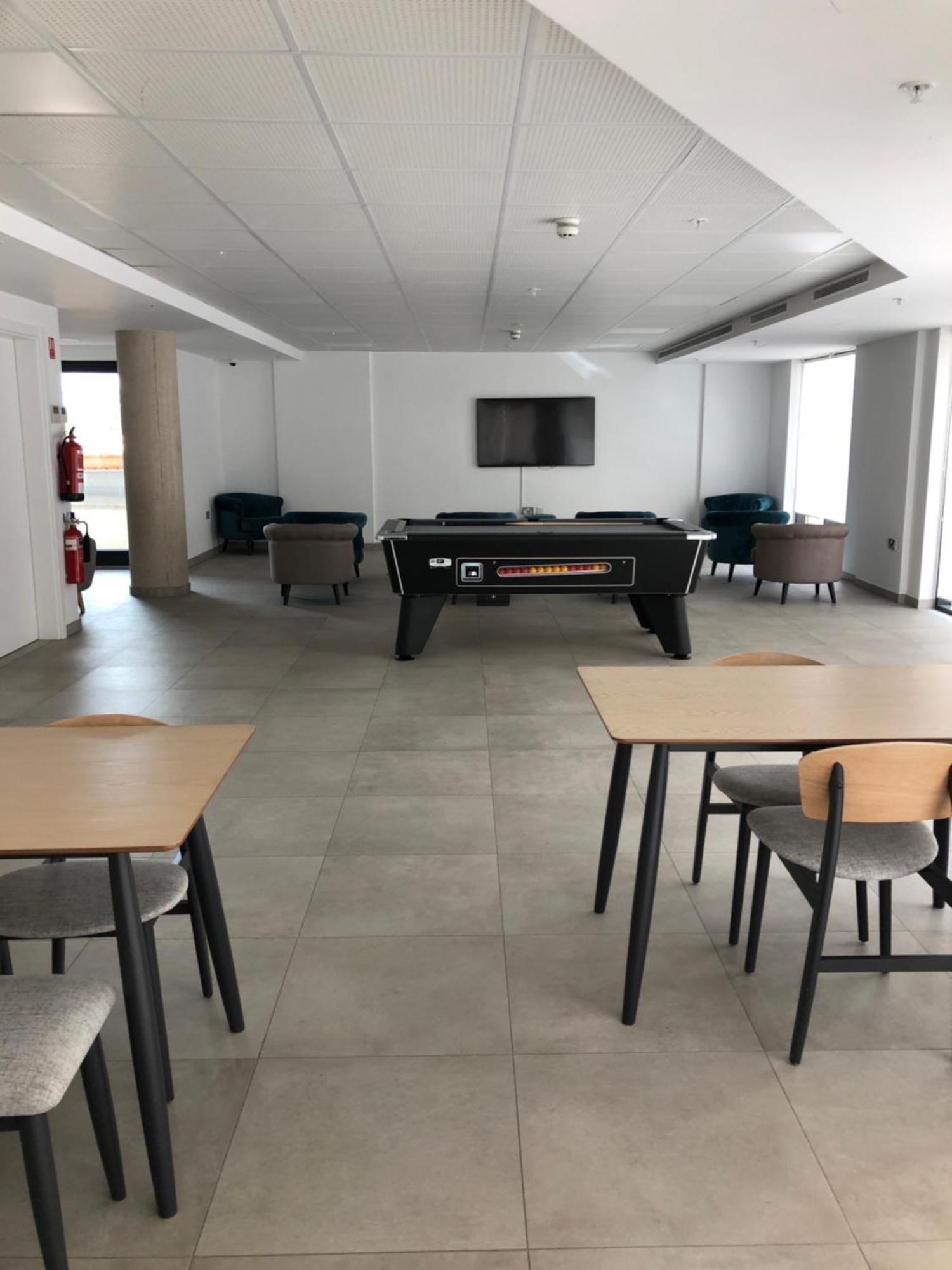 Cp High Floor Luxury Studio Sleeps 3 Gibraltar Exteriör bild